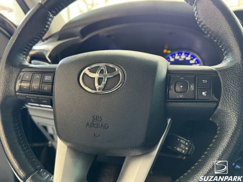 Toyota Hilux CD - foto 9