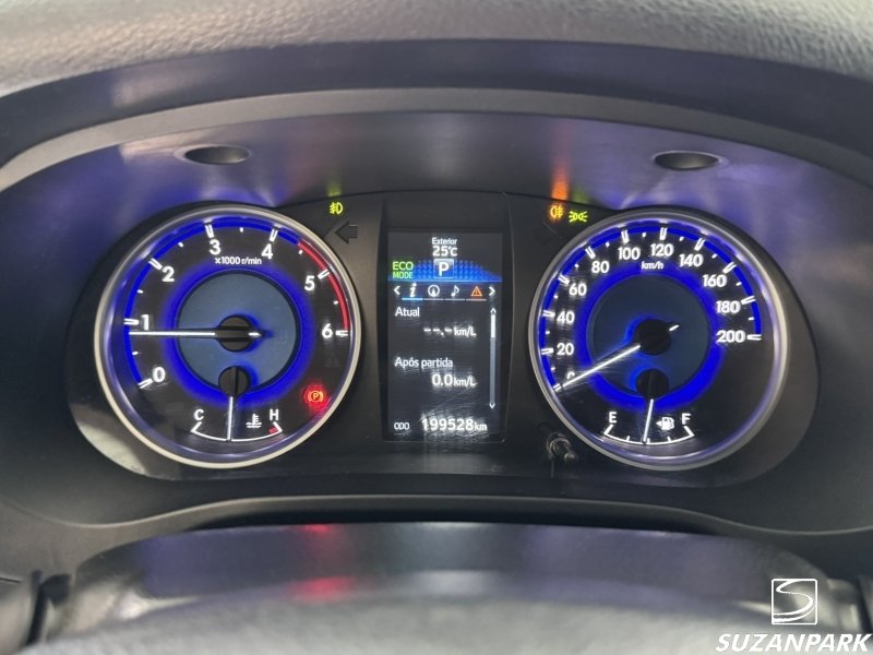 Toyota Hilux CD - foto 6