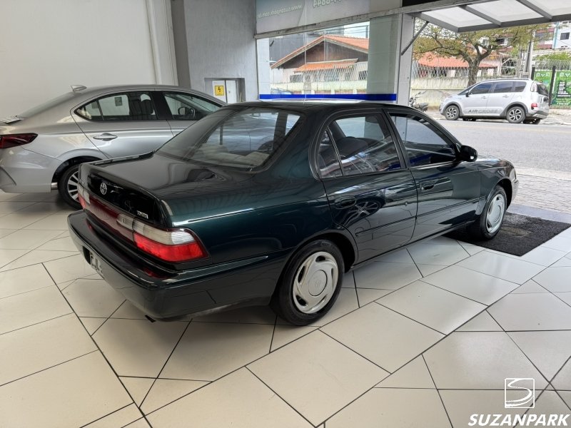 Toyota Corolla - foto 3