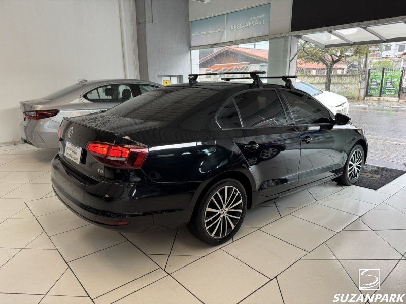 Volkswagen Jetta - foto 3