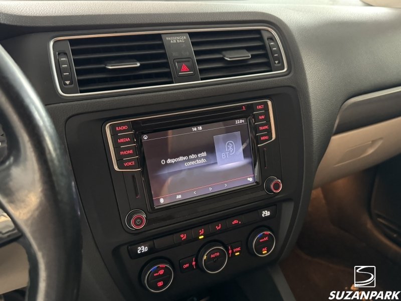 Volkswagen Jetta - foto 6