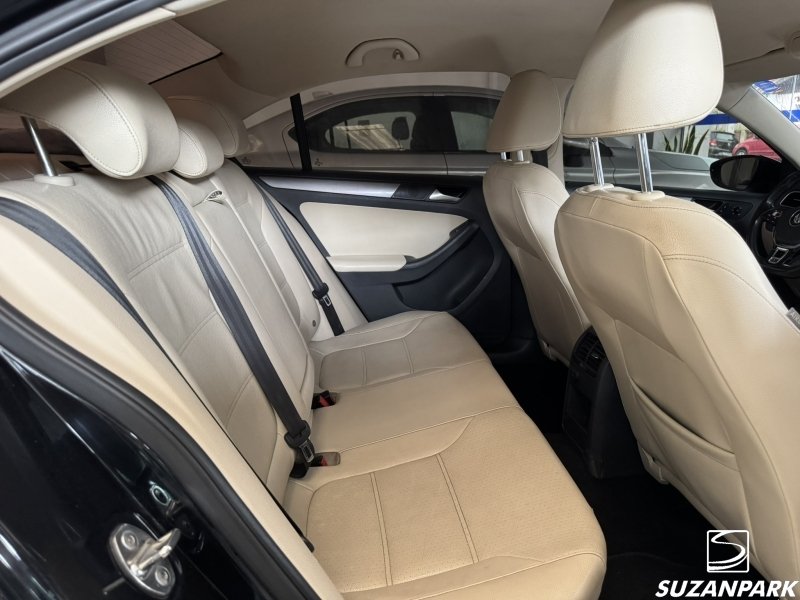 Volkswagen Jetta - foto 16