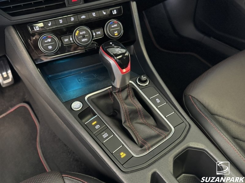 Volkswagen Jetta - foto 8