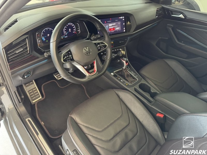 Volkswagen Jetta - foto 4