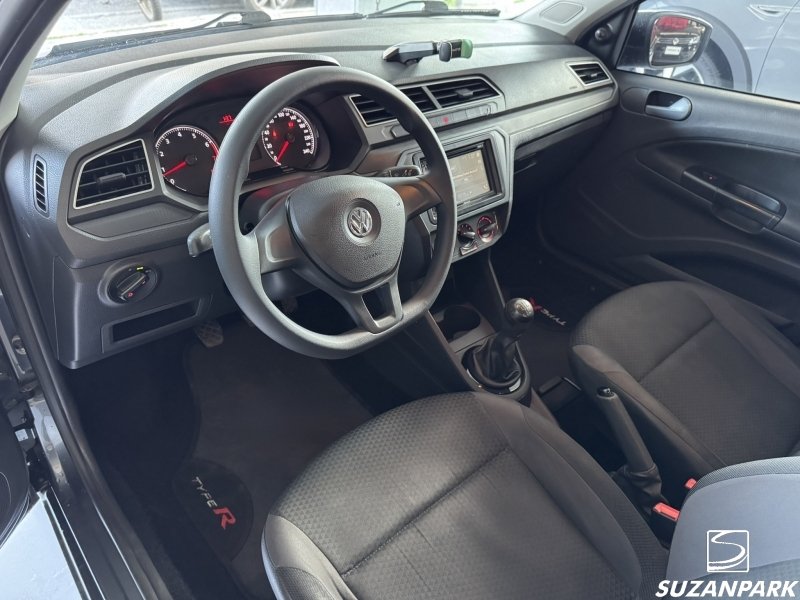 Volkswagen Voyage - foto 4