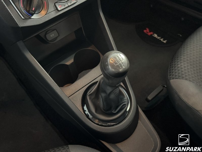 Volkswagen Voyage - foto 8