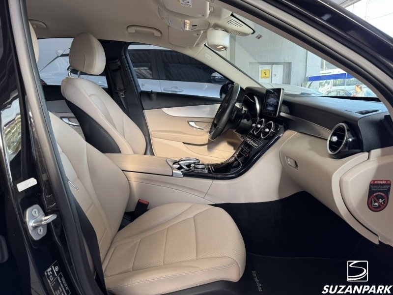 Mercedes-Benz C180 - foto 14