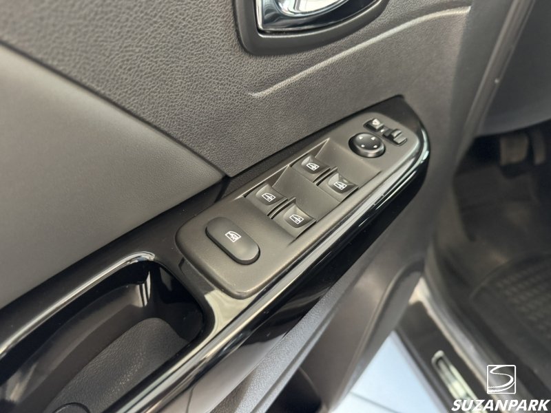 Renault Captur - foto 12