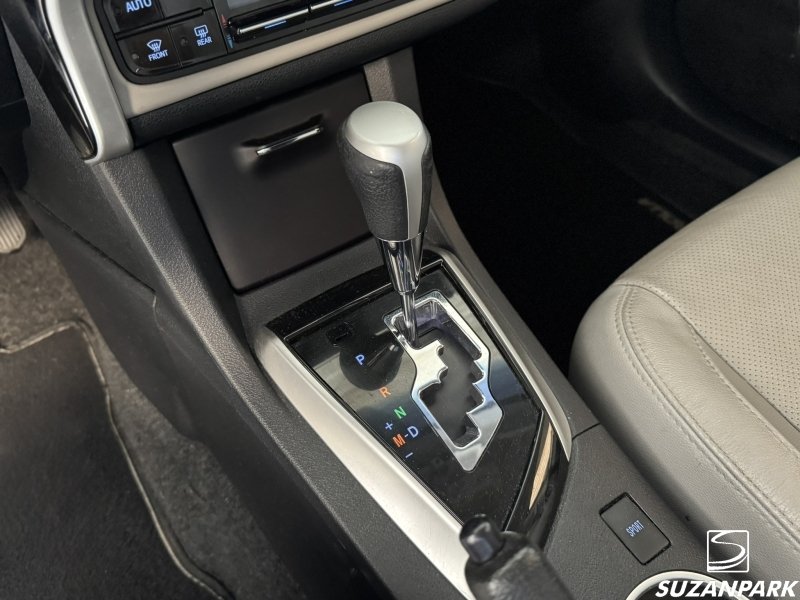 Toyota Corolla - foto 8