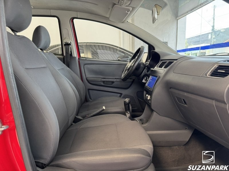 Volkswagen Fox - foto 14
