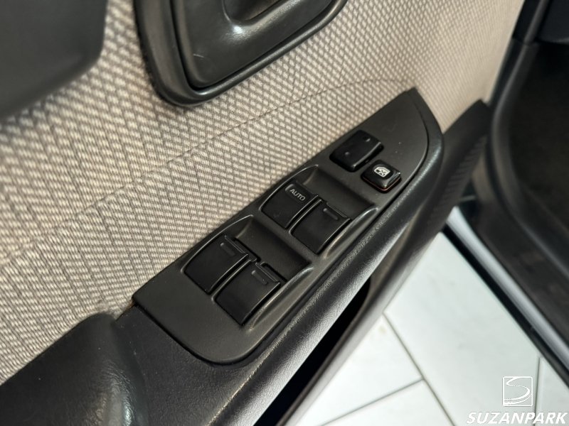 Toyota Corolla - foto 11