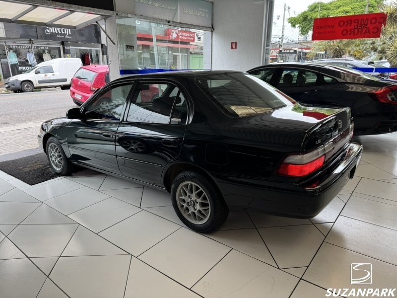 Toyota Corolla - foto 2