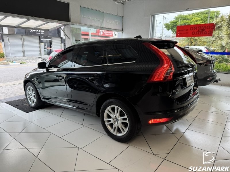 Volvo XC60 - foto 2
