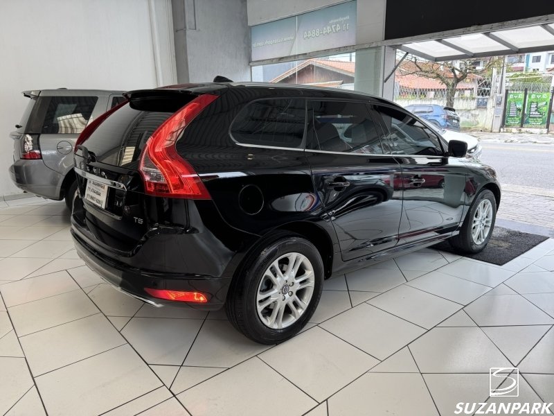 Volvo XC60 - foto 3