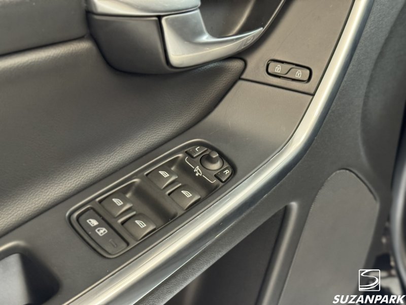 Volvo XC60 - foto 11